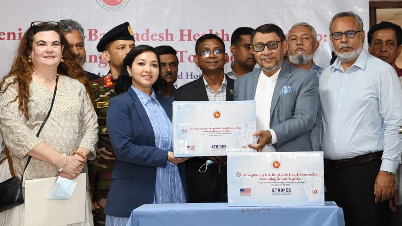 ডেঙ্গু মোকাবিলায় ৫ লাখ ডায়াগনস্টিক টেস্ট কিট দিল যুক্তরাষ্ট্র ডেঙ্গু মোকাবিলায় ৫ লাখ ডায়াগনস্টিক টেস্ট কিট দিল যুক্তরাষ্ট্র