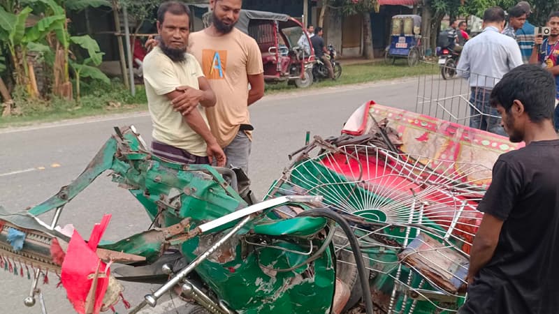 ময়মনসিংহে বাস-অটোরিকশার সংঘর্ষে একই পরিবারের চারজনসহ নিহত ৭ ময়মনসিংহে বাস-অটোরিকশার সংঘর্ষে একই পরিবারের চারজনসহ নিহত ৭