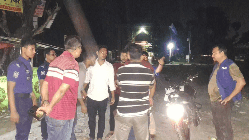 কুমিল্লায় কিশোর গ্যাংবিরোধী অভিযানে ৪ দফায় মোট আটক ১৬৭২ কুমিল্লায় কিশোর গ্যাংবিরোধী অভিযানে ৪ দফায় মোট আটক ১৬৭২